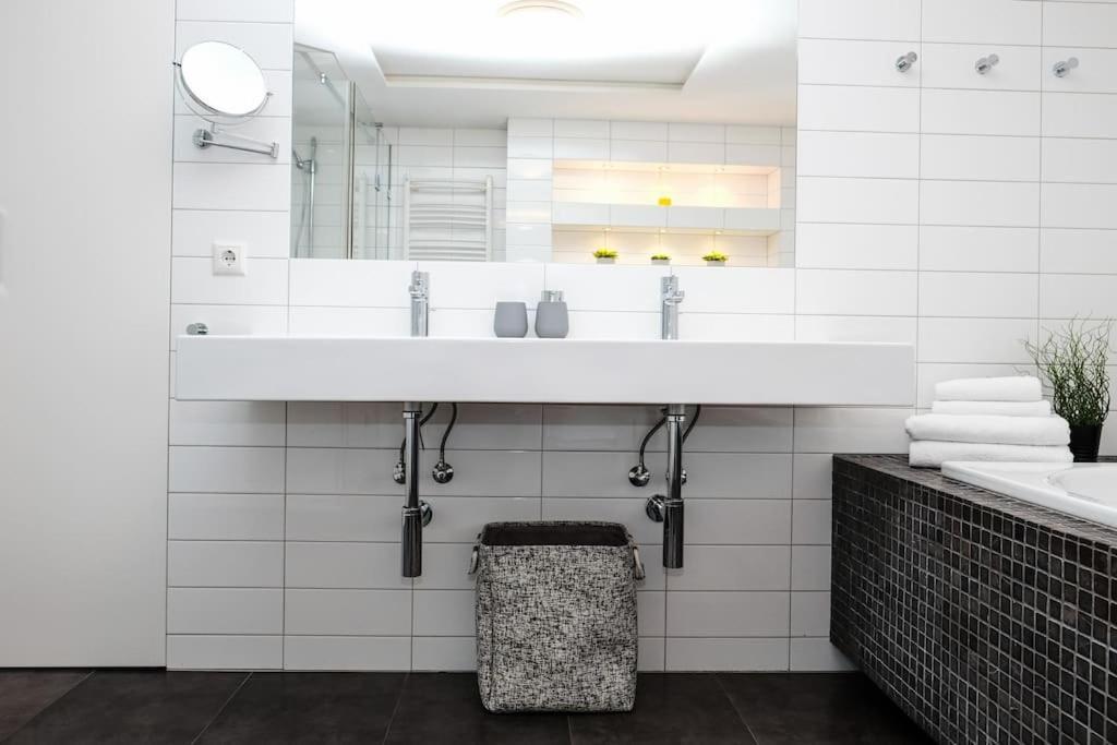 #Stayhere - Spacious Luxury Town Hall 3Bdr Apartment Vilnius Luaran gambar